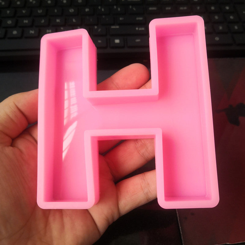 Craft Personalized Resin Art with 26 English Letters Silicone Molds Candles molds